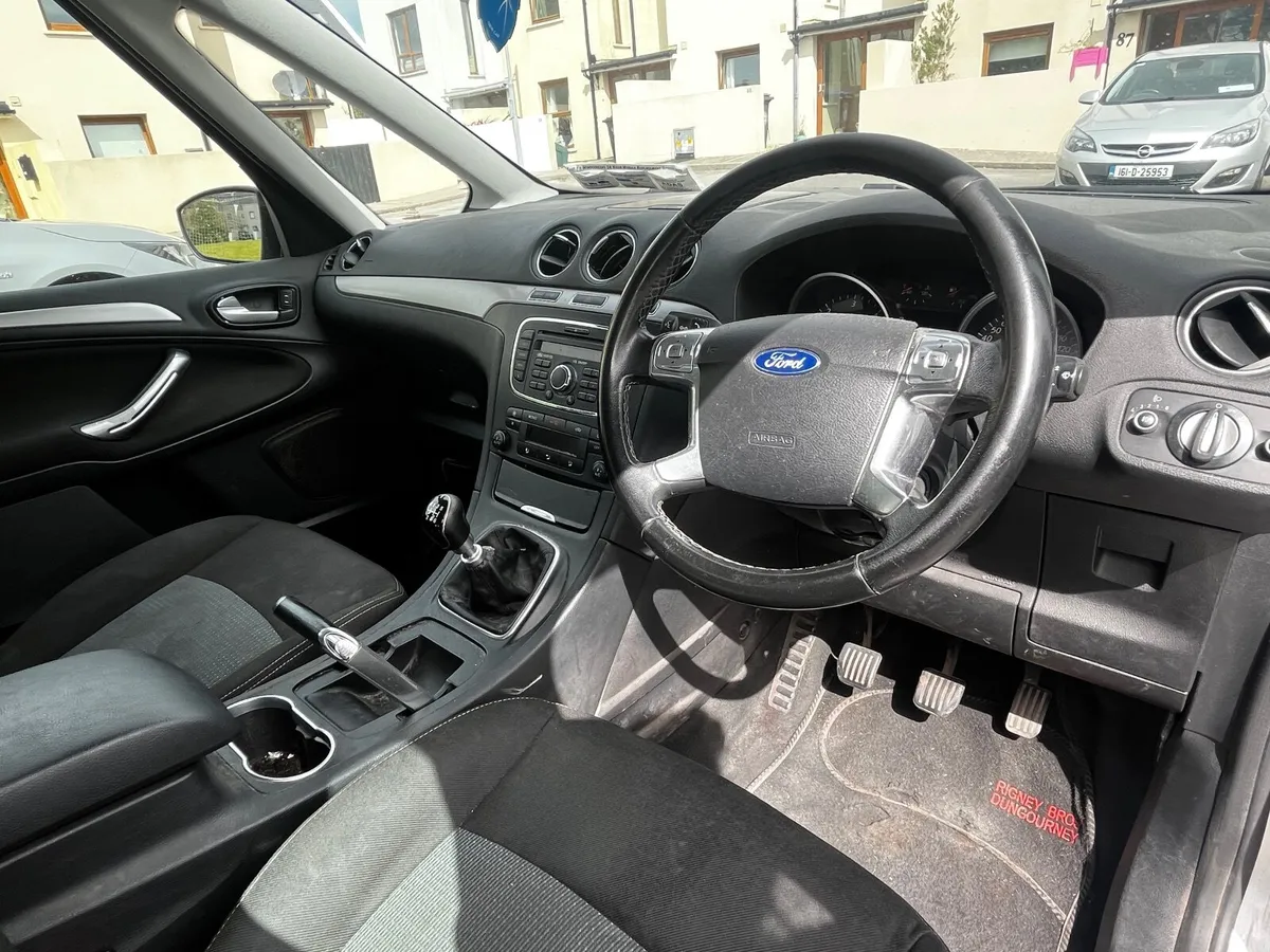 Ford Galaxy 2013 - Image 4