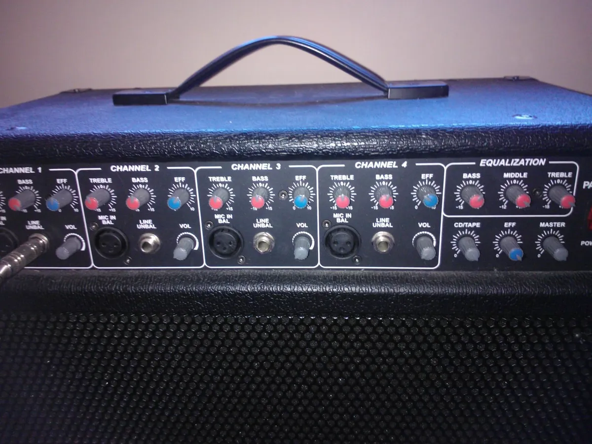 Amplifier for sale - Image 4