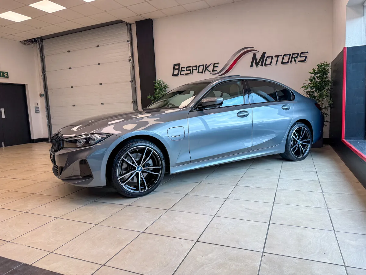 BMW 330e Sport - Image 4