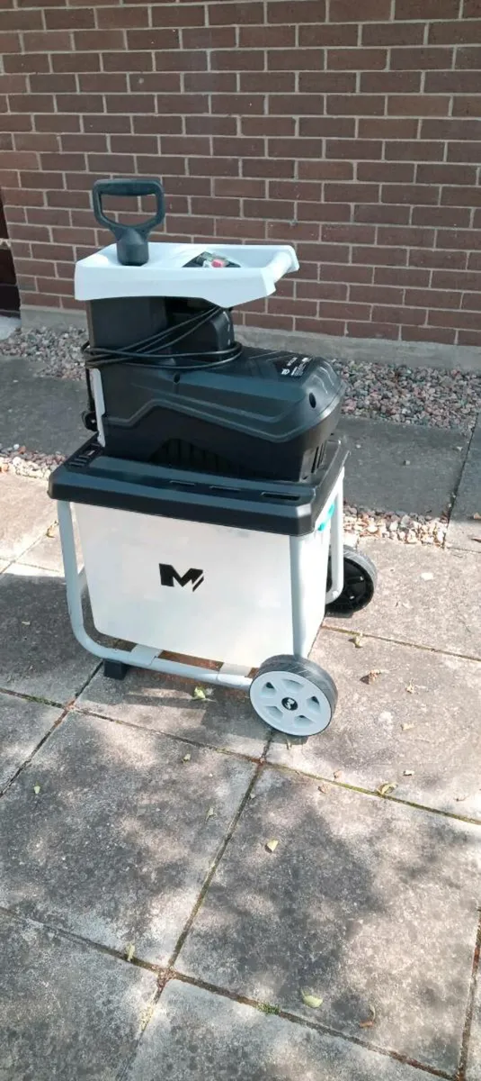 Garden electric shredder. - Image 2