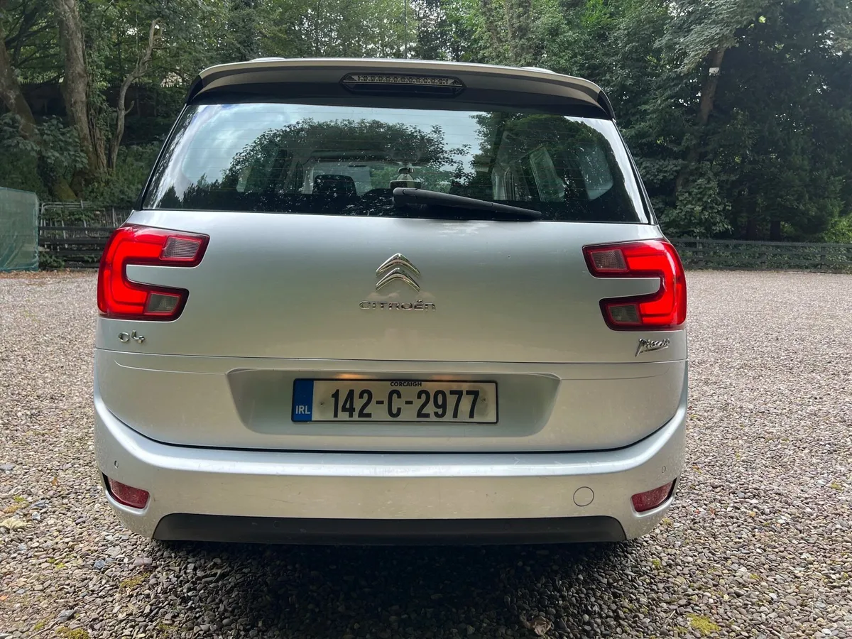 Citroen C4 2014 7 seater €4500 or nearest offer - Image 3