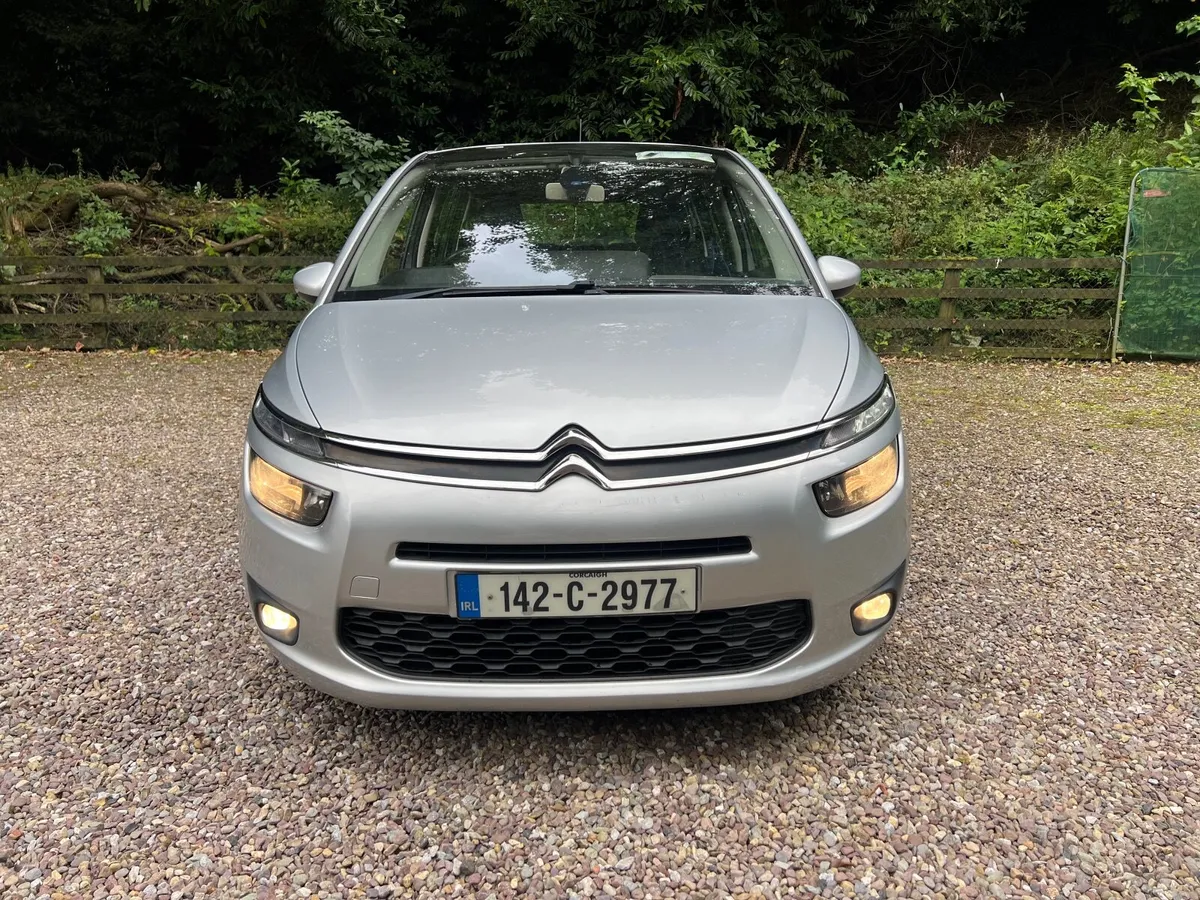 Citroen C4 2014 7 seater €4500 or nearest offer - Image 4