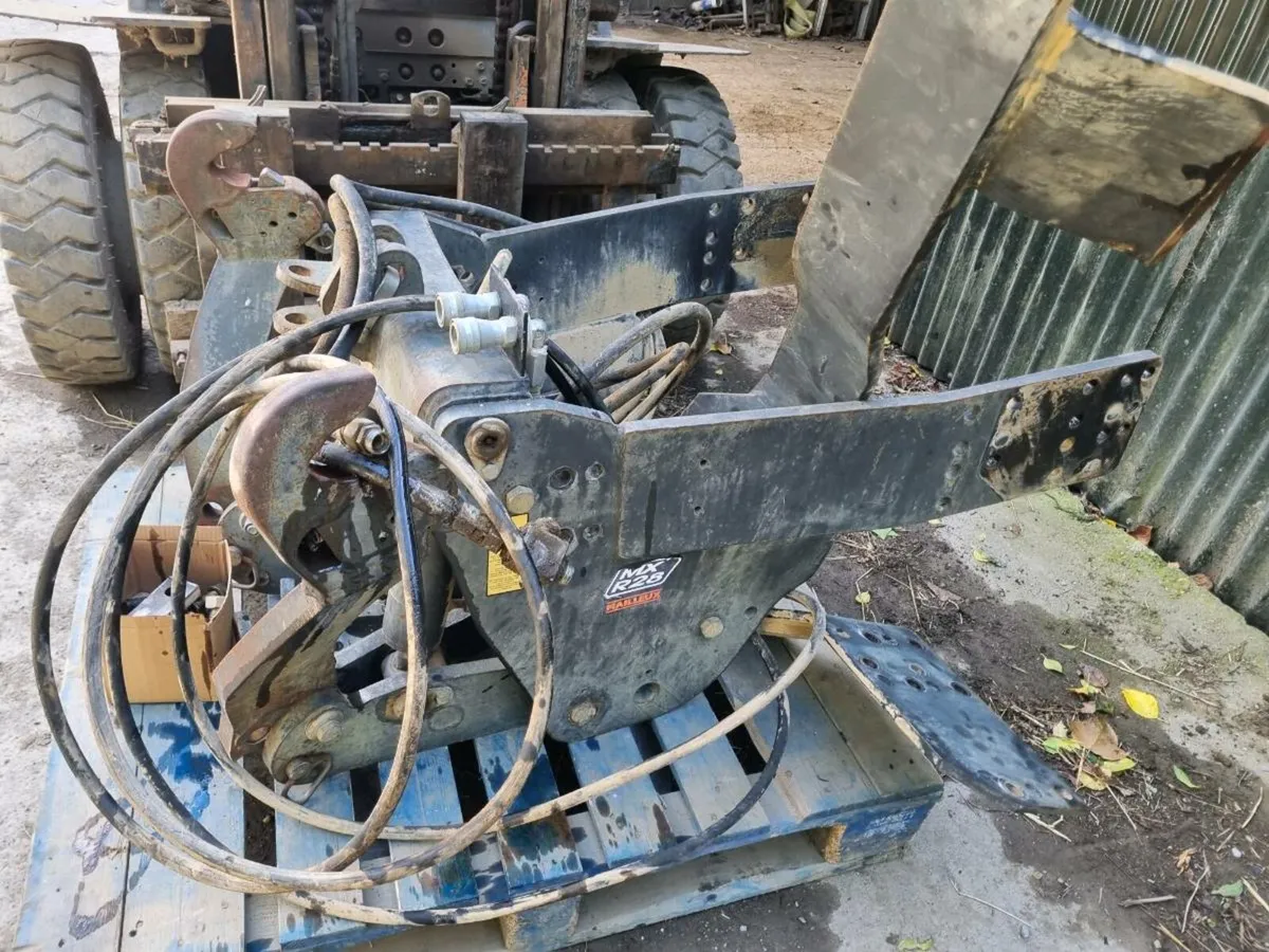 Newholland TM/60 mx front linkage - Image 2