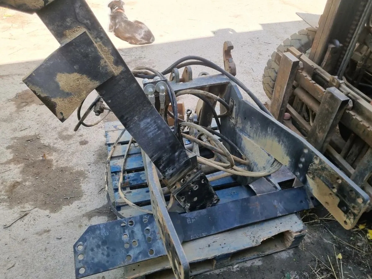 Newholland TM/60 mx front linkage - Image 3