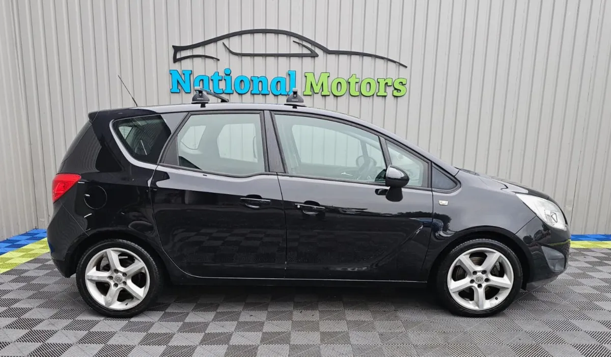 2010 Vauxhall Meriva 1.4 EXCLUSIV Petrol - Image 2
