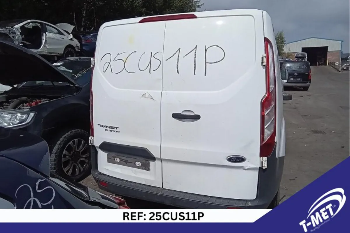 2015 TRANSIT CUSTOM BREAKING FOR PARTS - Image 2