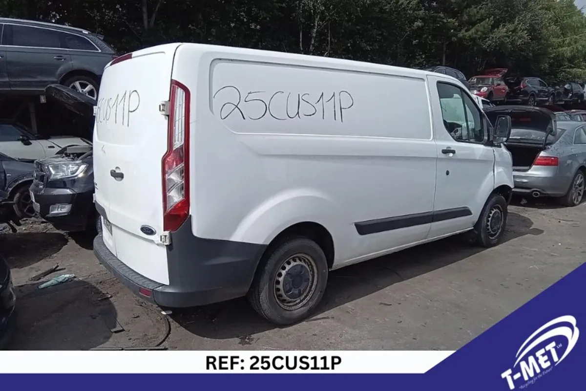 2015 TRANSIT CUSTOM BREAKING FOR PARTS - Image 3