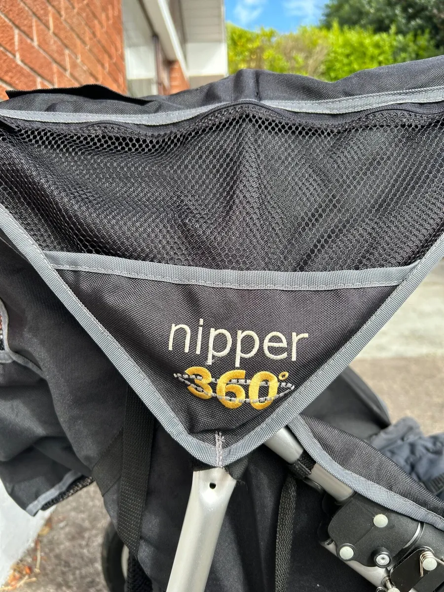 Out n about nipper black - Image 4