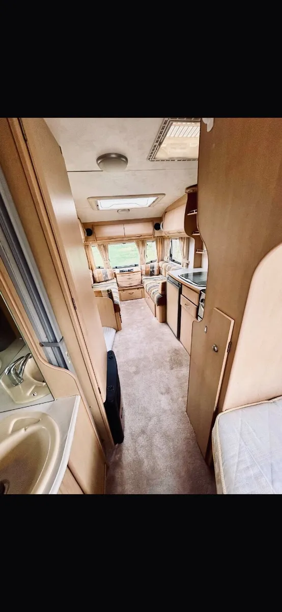 Caravan - Image 1