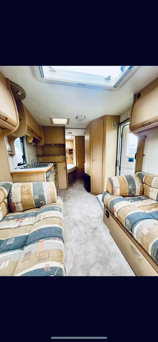 Caravan - Image 2