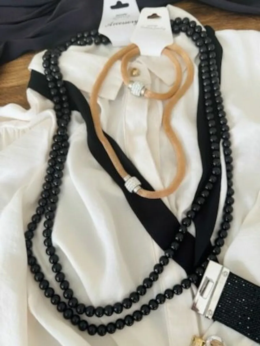 Jewellery & accessories sale - Image 3