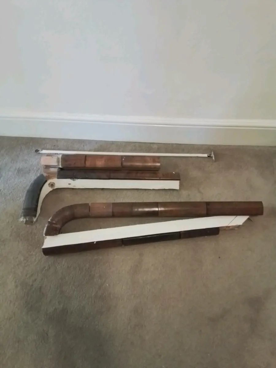 Stair bannisters - Image 1