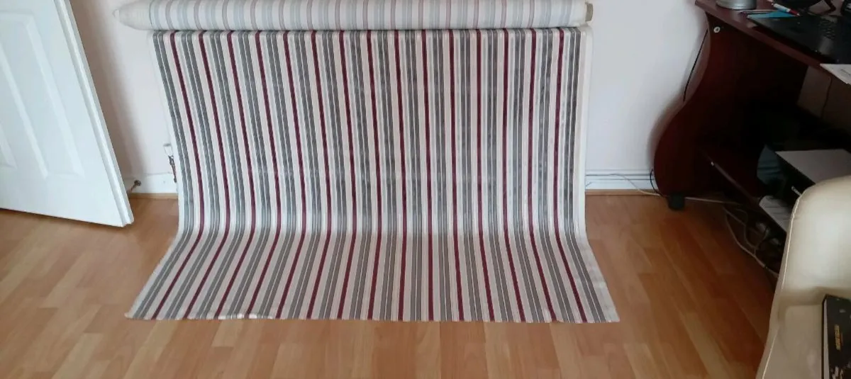 Upholstery material 6 metres. - Image 2