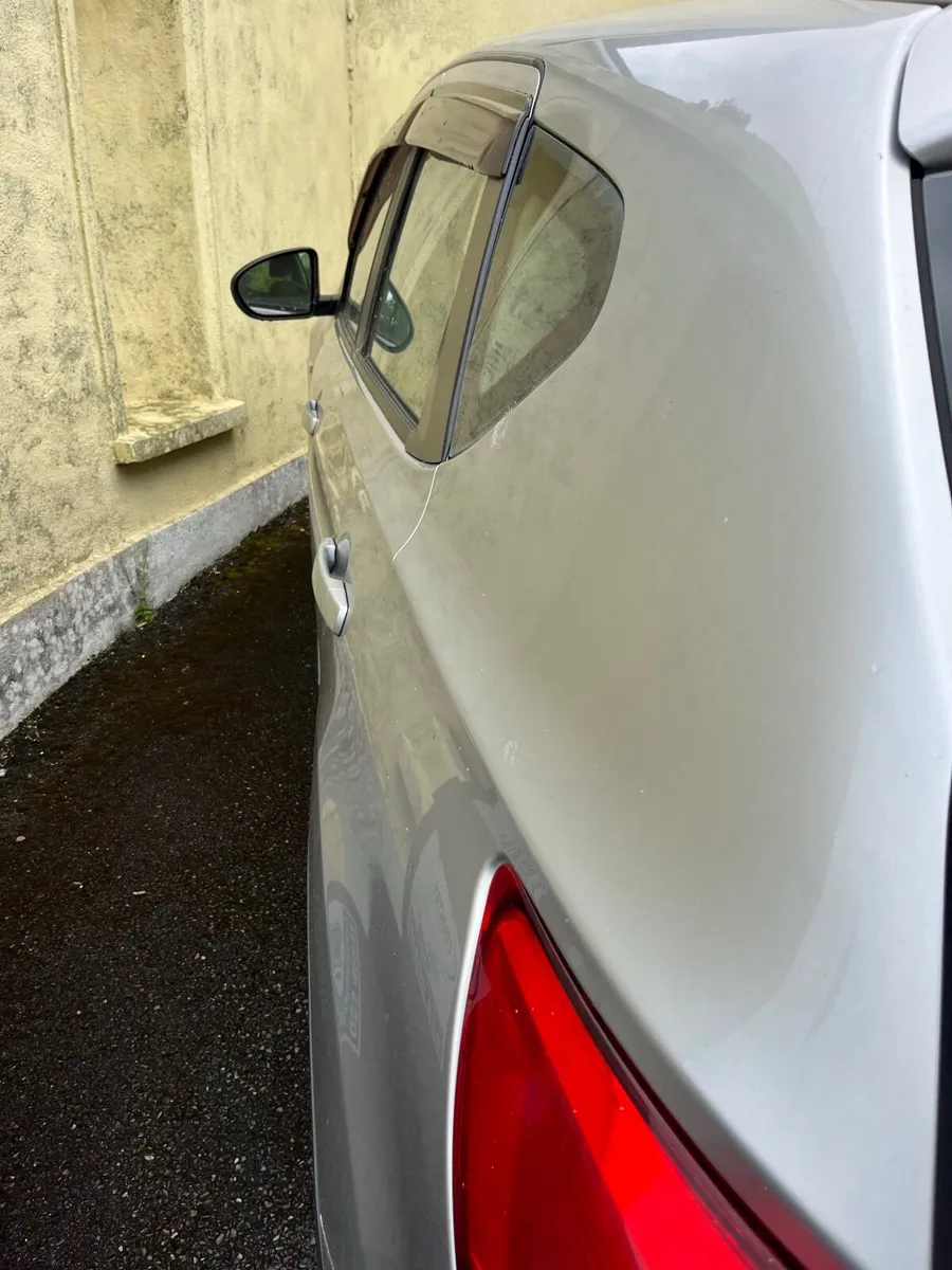 Nissan Qashqai 2010 - Image 3