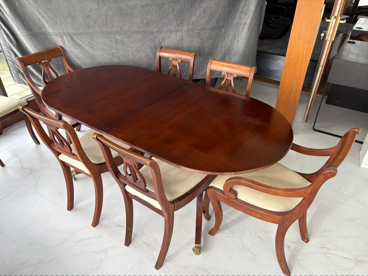 Mahogany D-end dining extendable table & 8 chairs - Image 3
