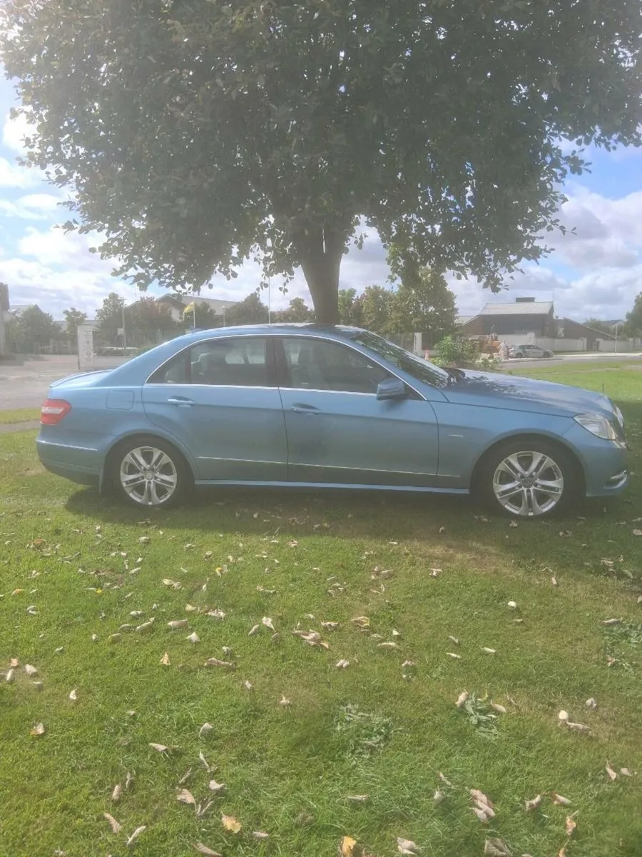 2012 Mercedes e220d Automatic - Image 1