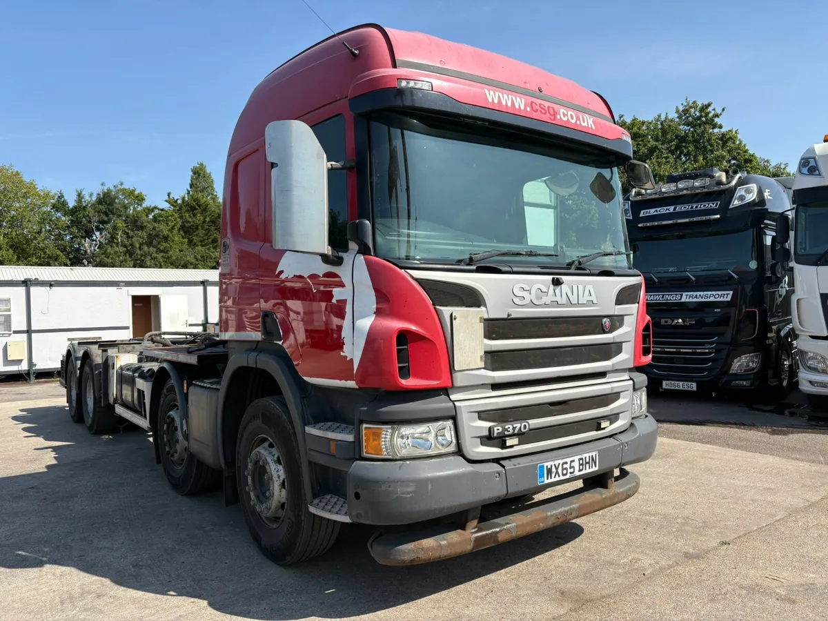 SCANIA P370 TIPPER CHASSIS - Image 1