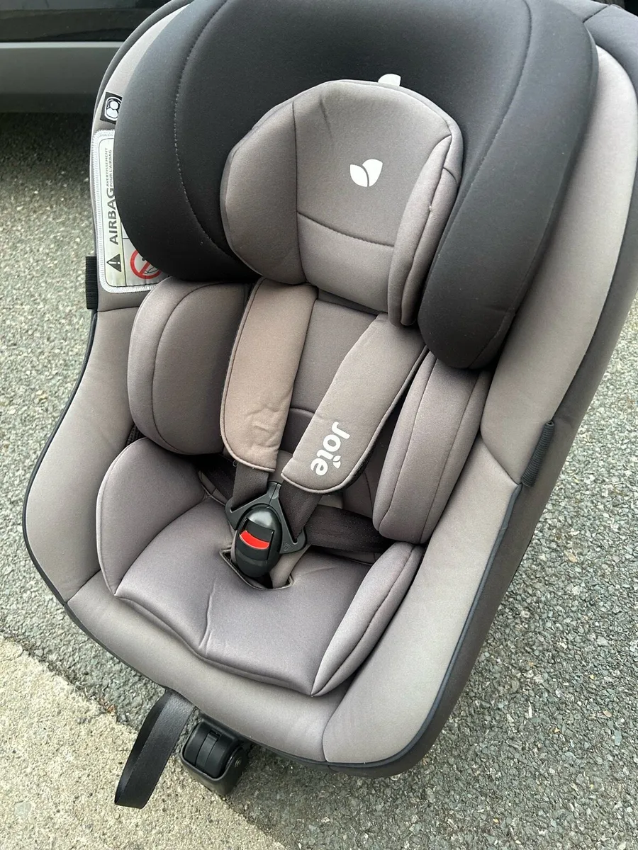 Joie 360 car seat - Image 1