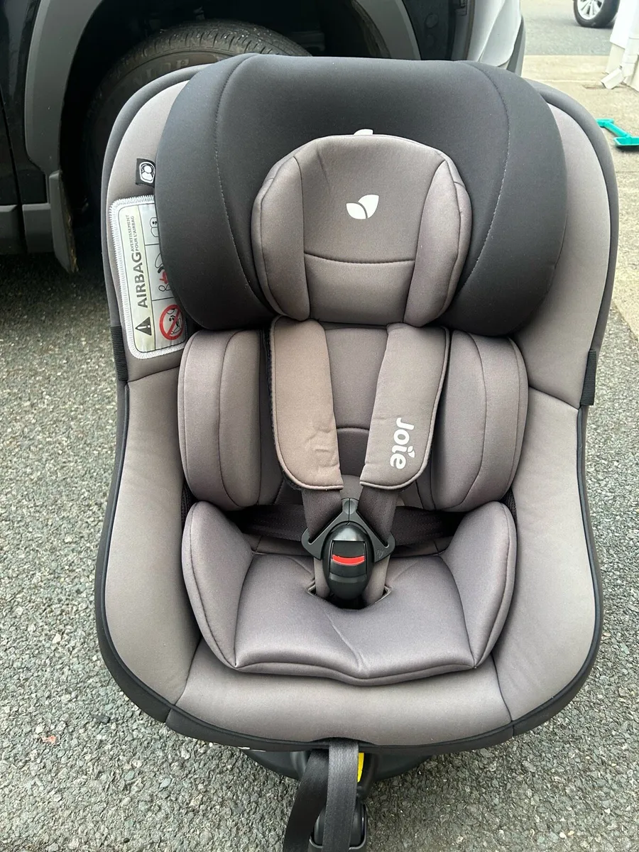 Joie 360 car seat - Image 2