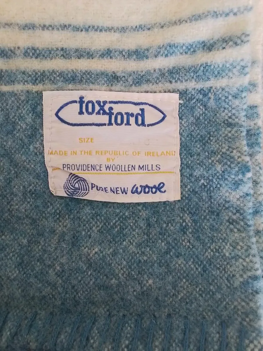 Vintage Foxford pure new wool blankets - Image 2