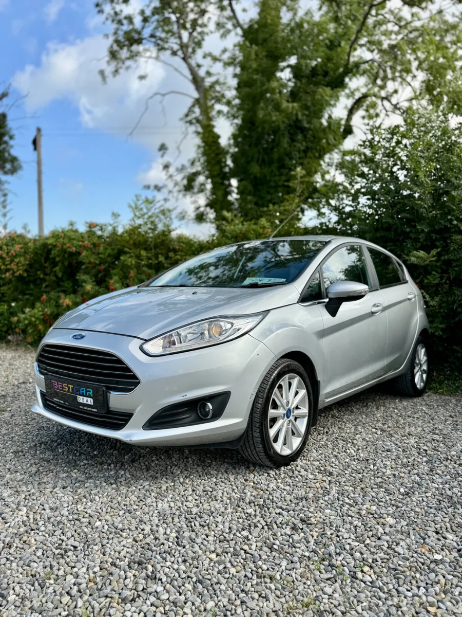 2016 Ford Fiesta Titanium 1.25 Petrol Duratec - Image 4