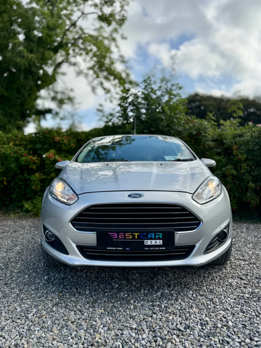 2016 Ford Fiesta Titanium 1.25 Petrol Duratec - Image 3