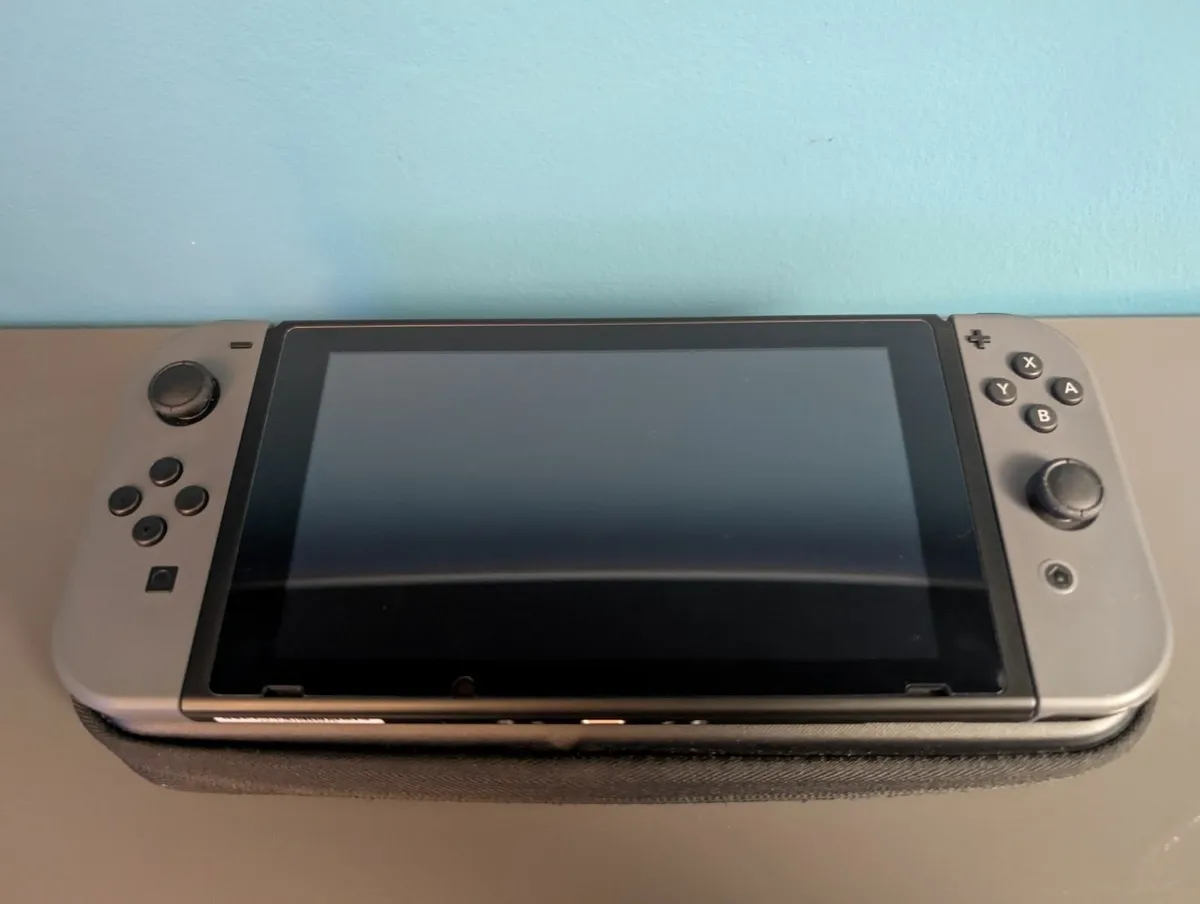 Nintendo Switch (Grey) - Image 2