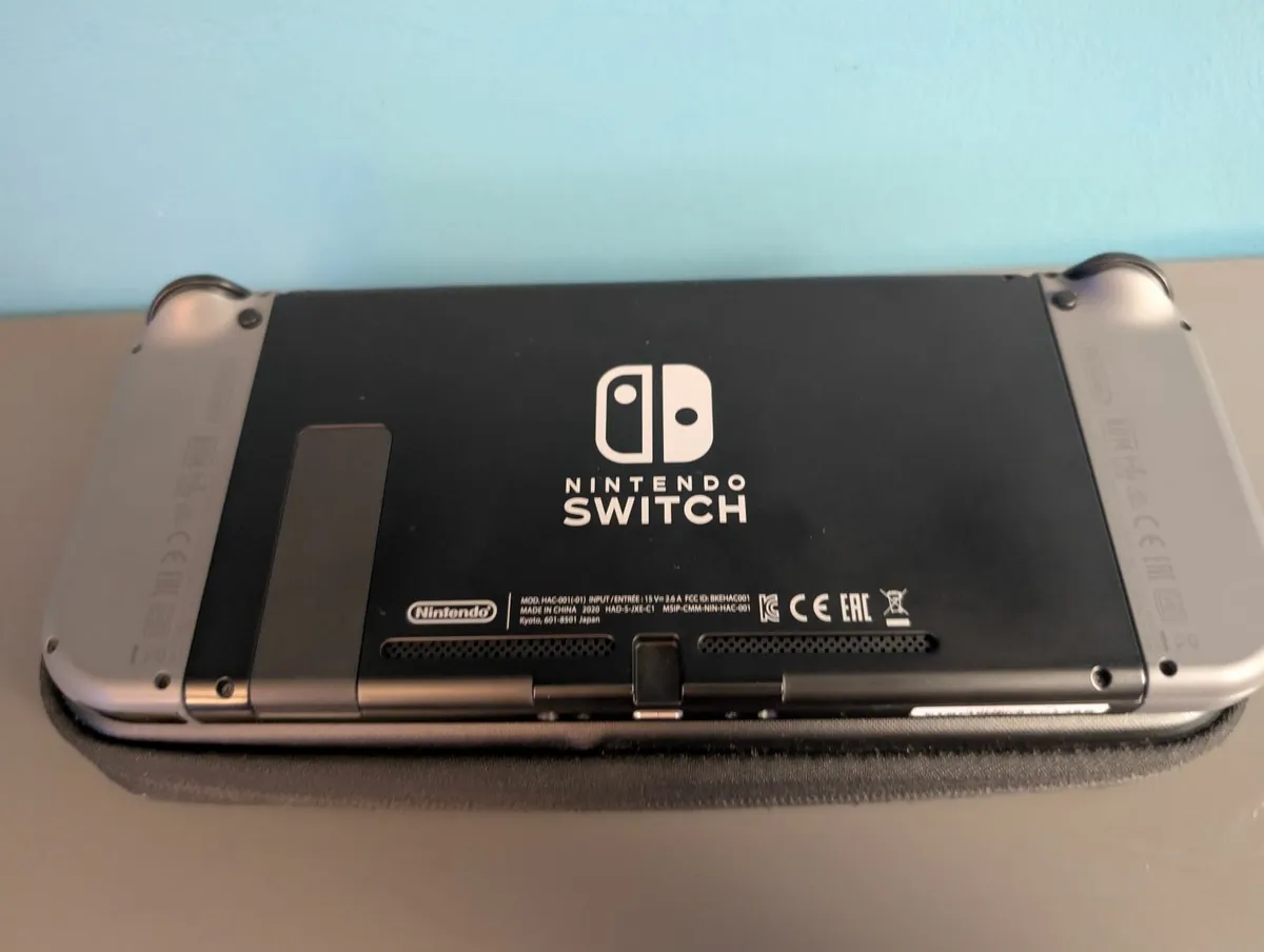 Nintendo Switch (Grey) - Image 4