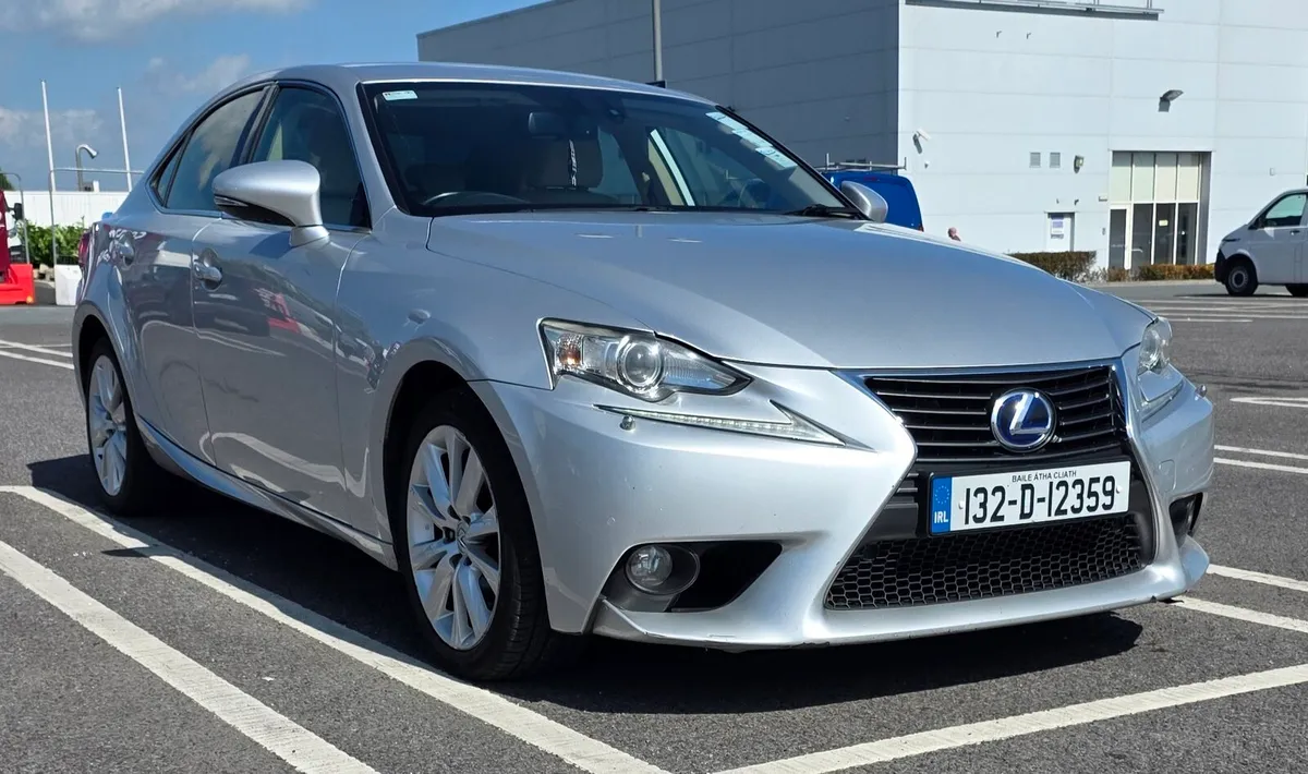 2013 Lexus IS300h Hybrid - Image 1