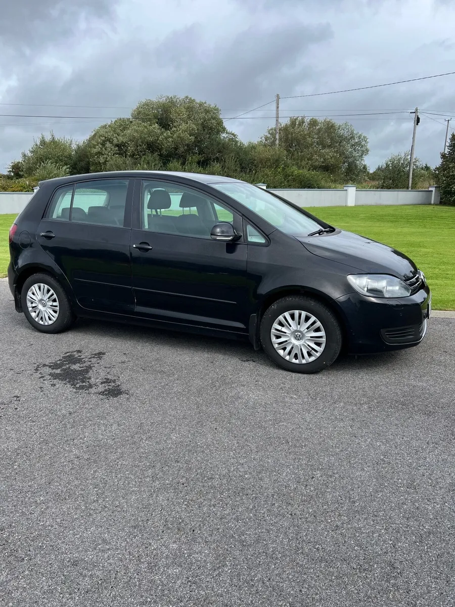 Volkswagen Golf 2013 - Image 1