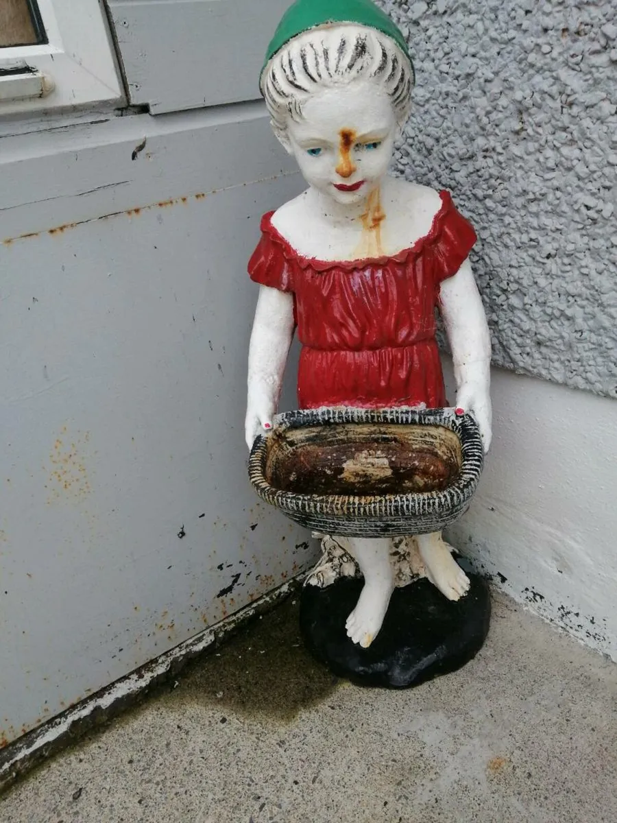 Cast iron bird baths - Image 1