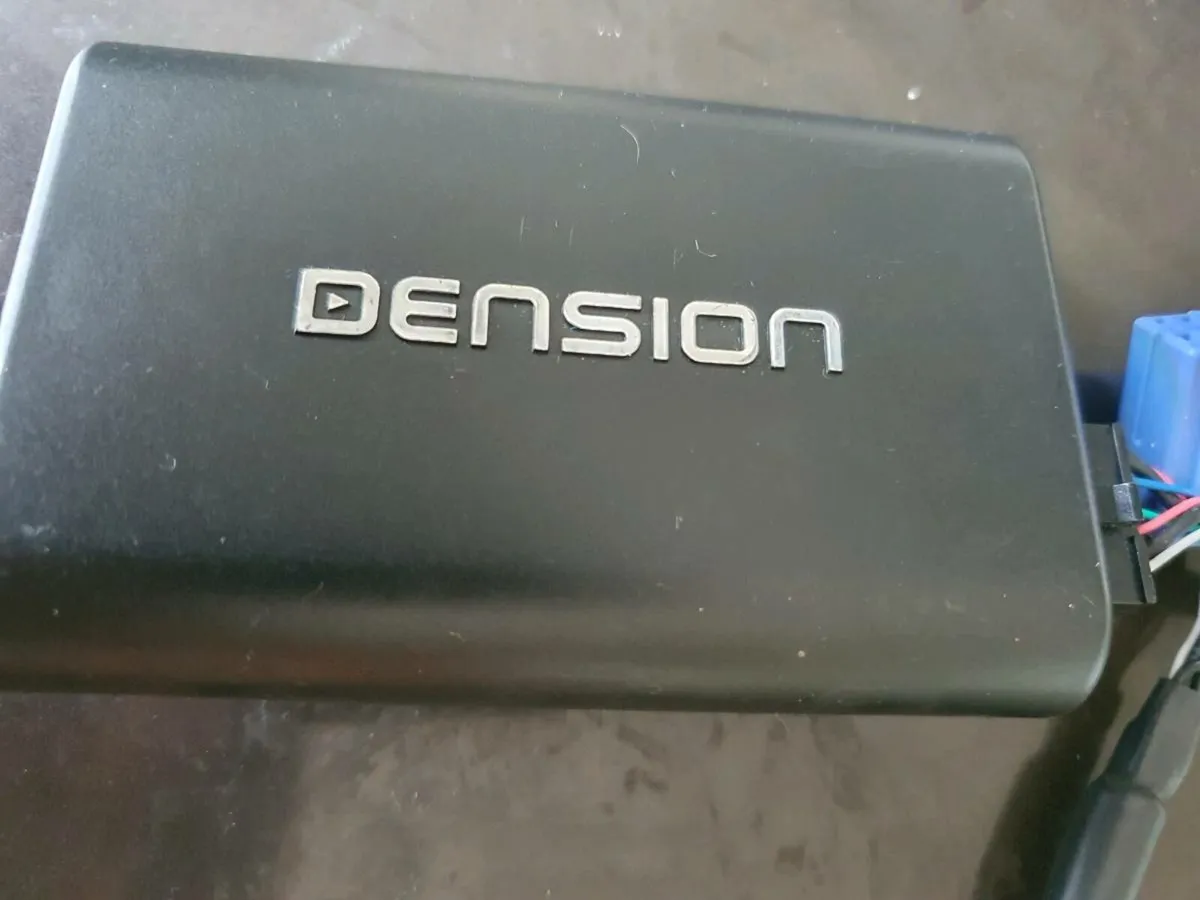 USB /IPOD Denision 300 gateway - Image 1