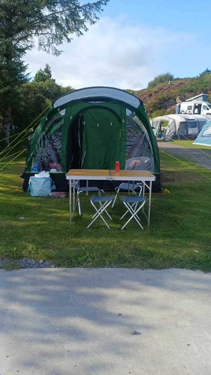 Tent - Image 2