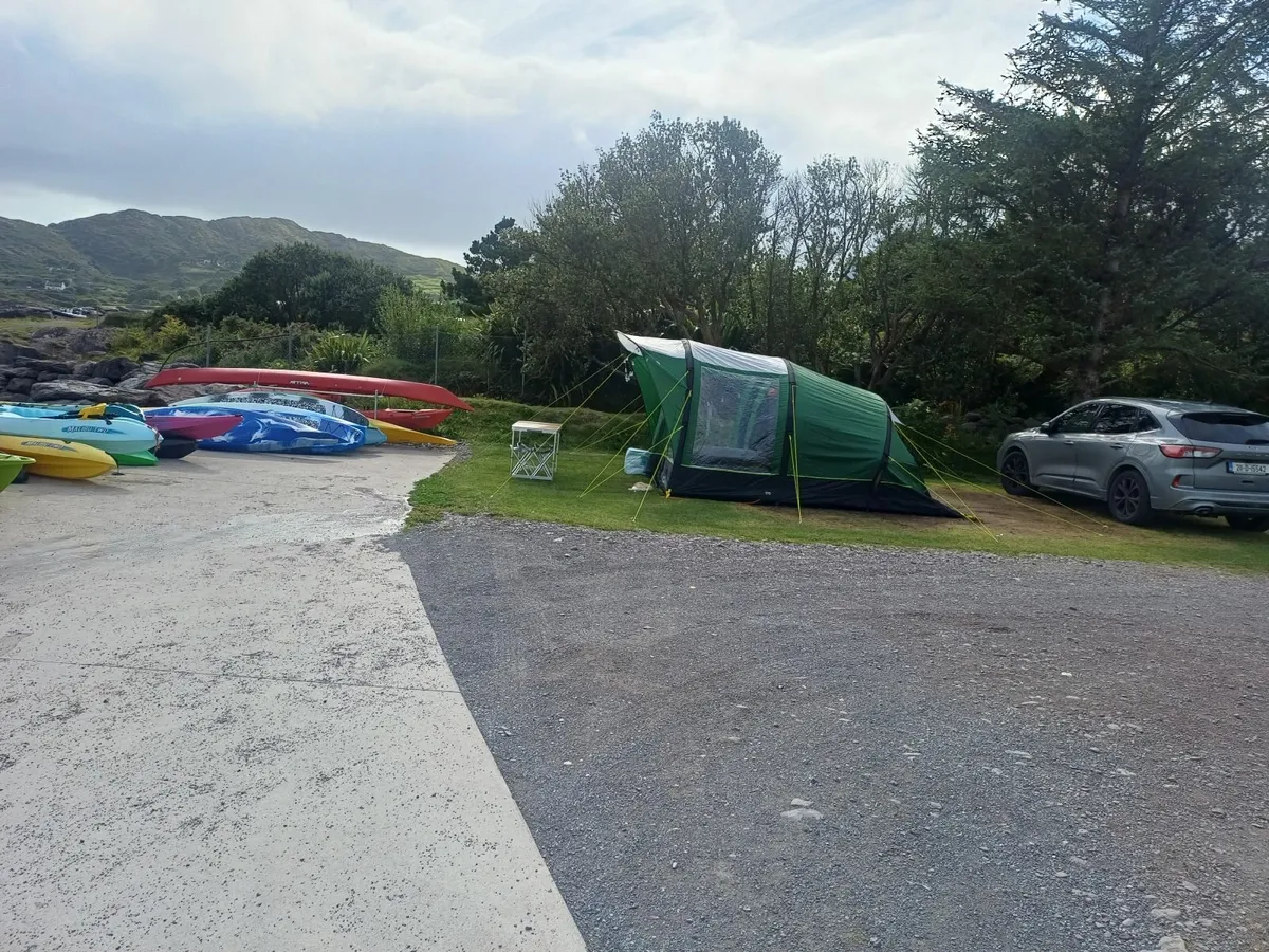 Tent - Image 3