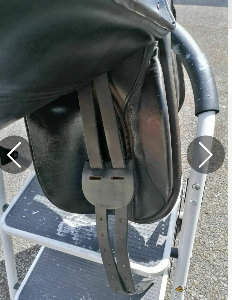 Selection of pony rugs and dressage saddle - Image 3