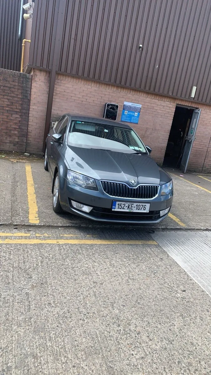 Car - Image 2