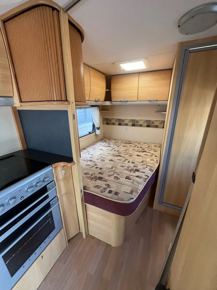 Sterling europa fixed bed caravan - Image 4