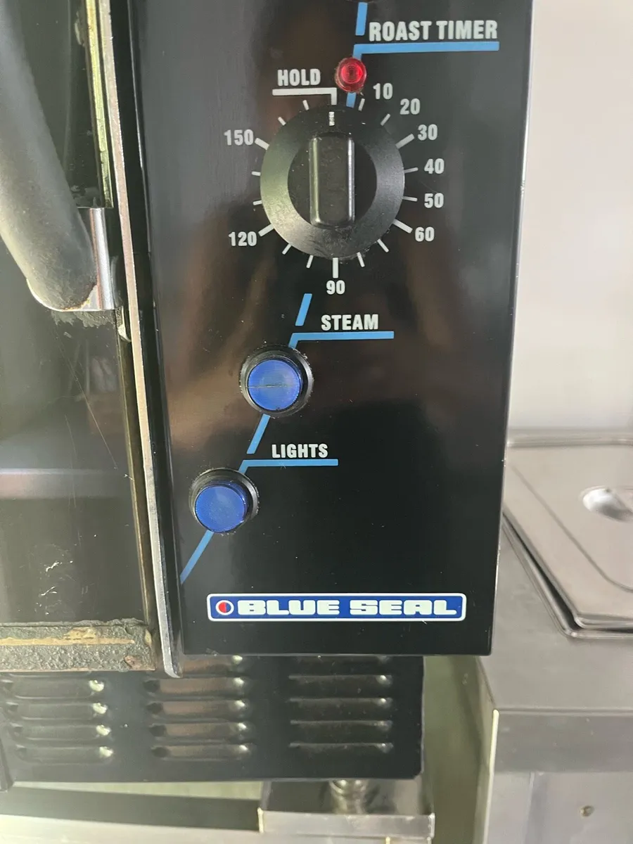 Large Blue Seal Turbofan 32 Gas oven - Image 3
