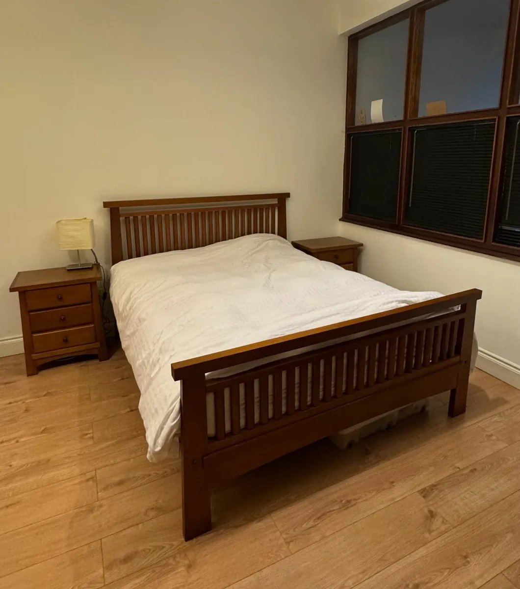 Solid wood bedroom furniture - Image 1