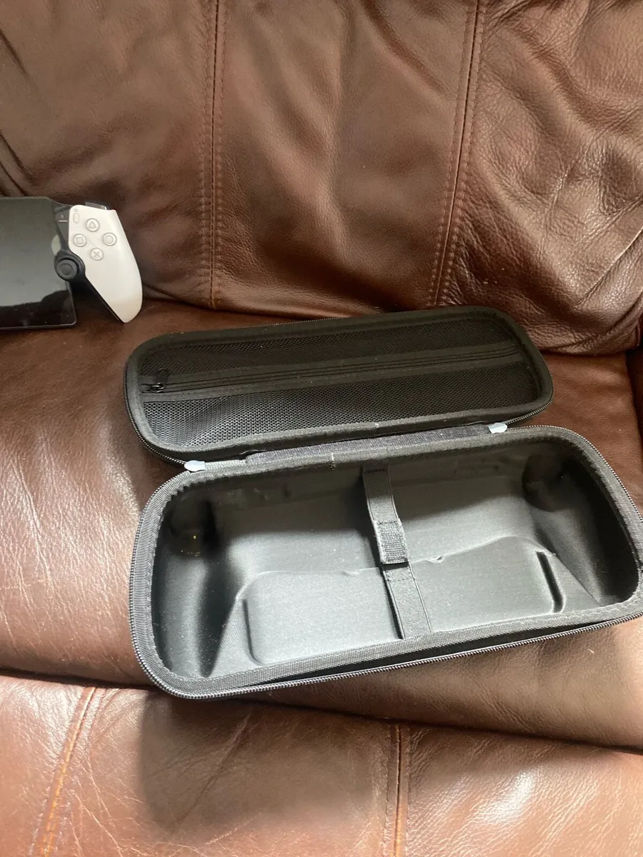 PlayStation portal with screen protector and case - Image 3