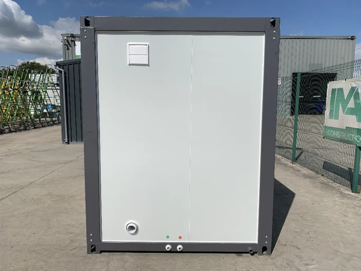 UNRESERVED 2 x TOILET/SHOWER UNITS FOR AUCTION - Image 3