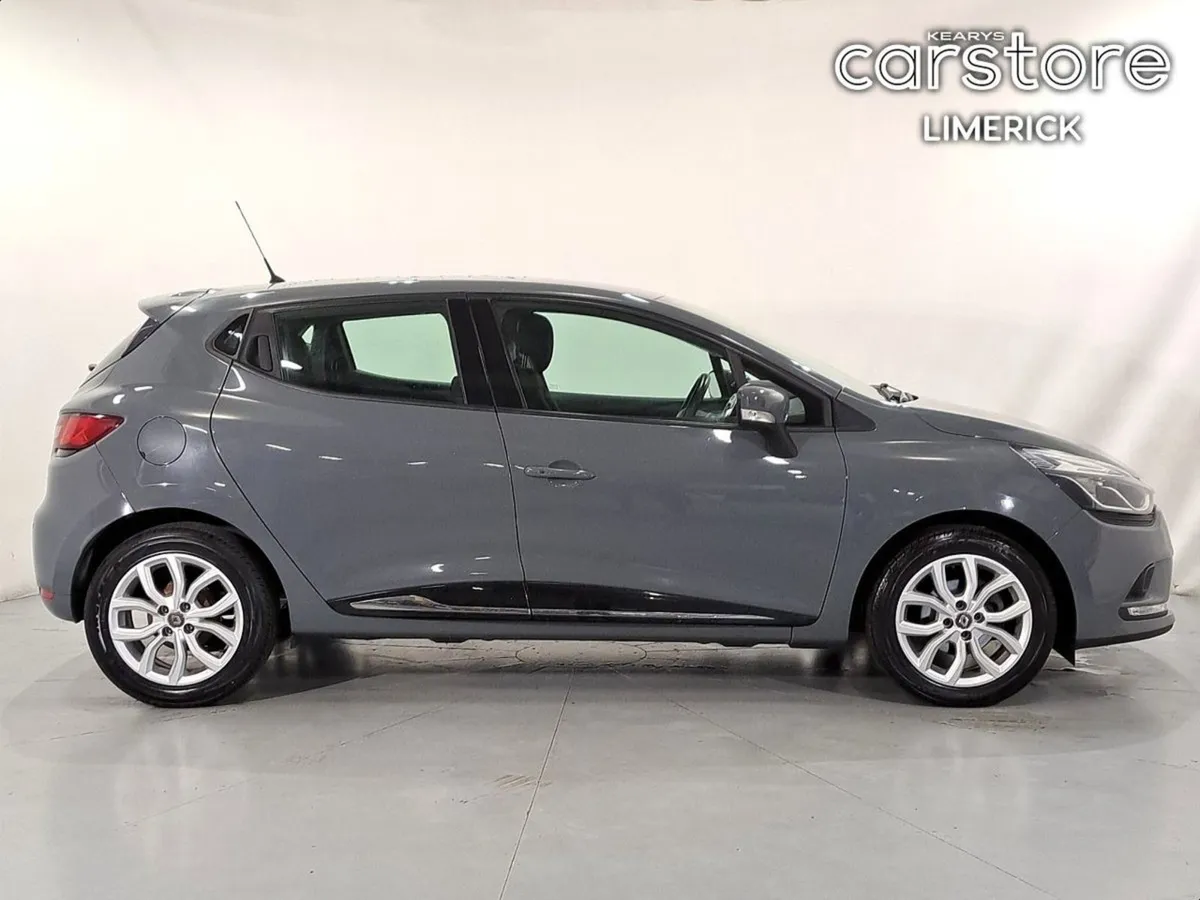 Renault Clio 0.9 PET Dynamique NAV - Image 2