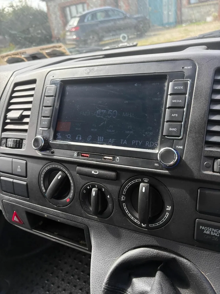 Volkswagen Transporter 2013 - Image 4