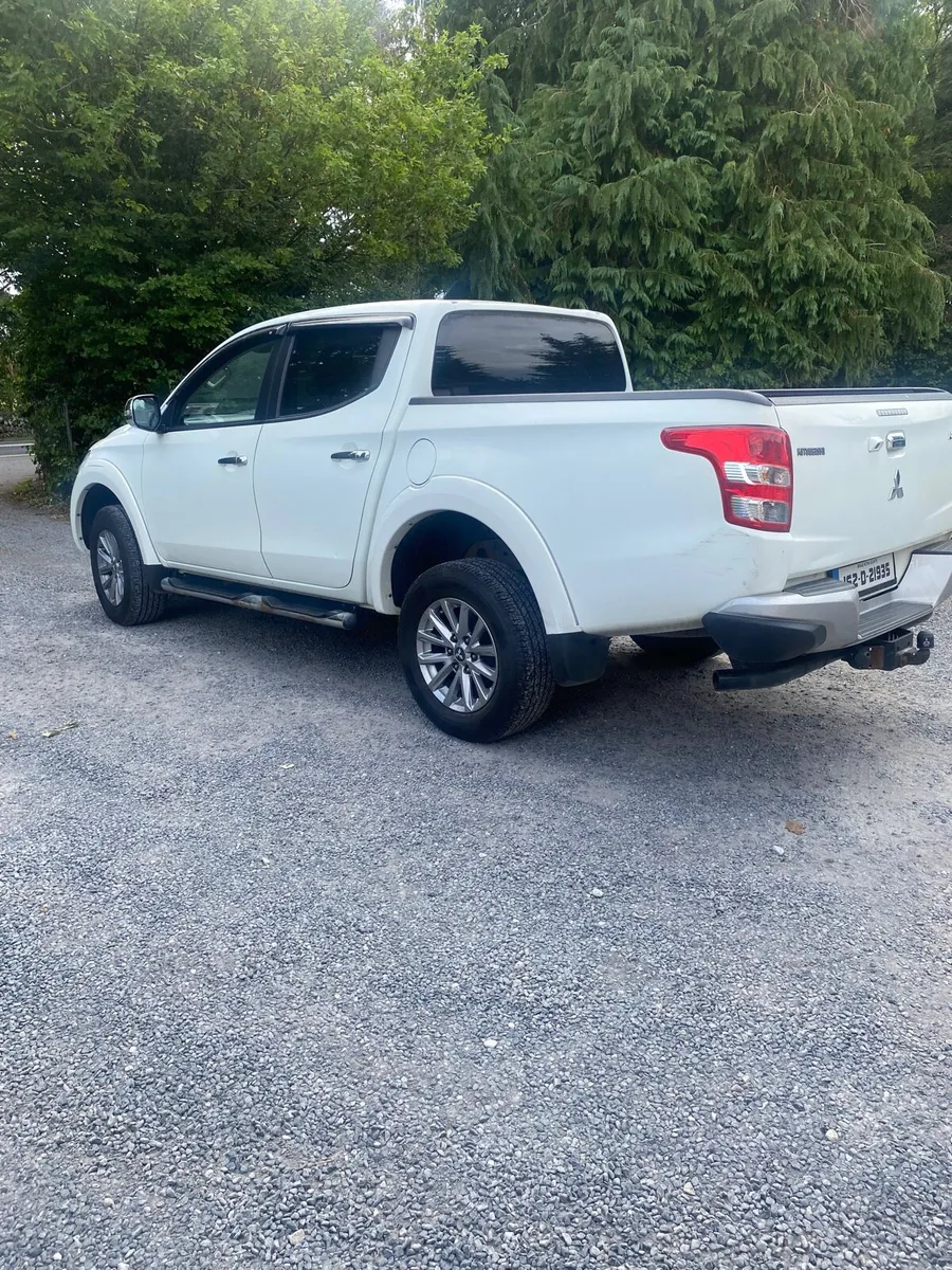 Mitsubishi l200 2016 - Image 2
