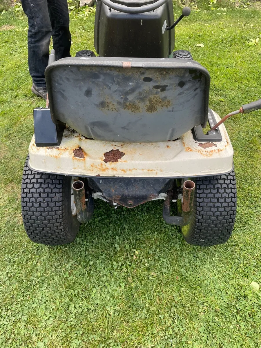 Bolens ride on mower - Image 4