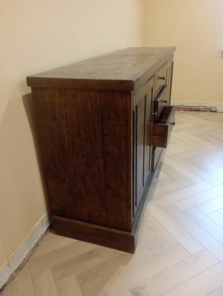 Sideboard - Image 4