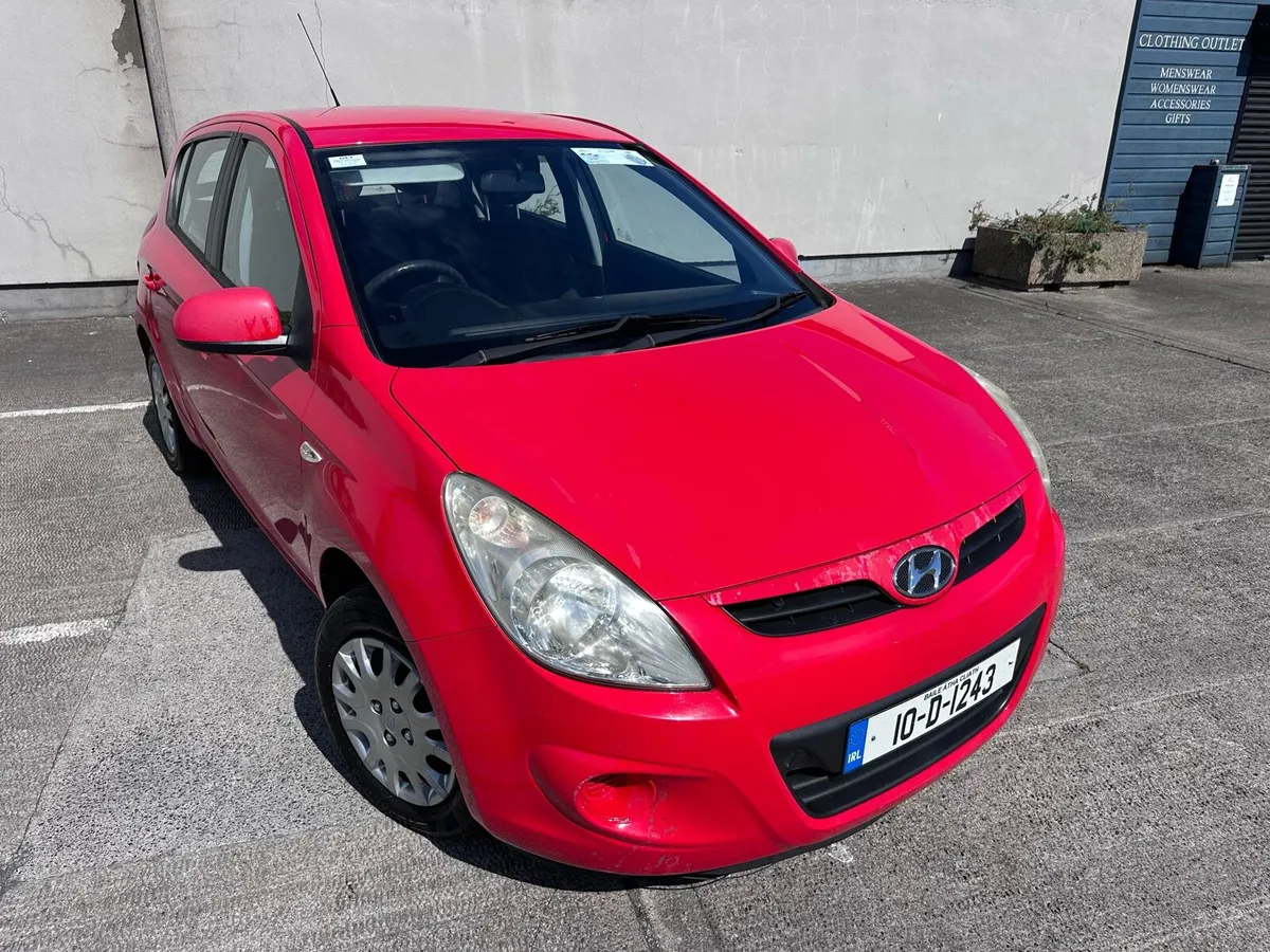 2010 Hyundai i20 1.2 Low kms NCT 01/26 - Image 1