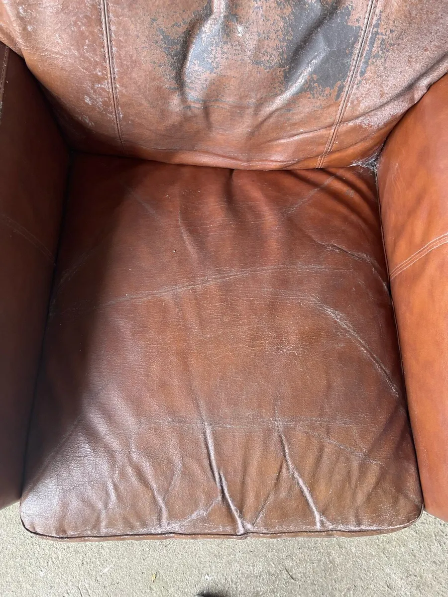 One seater sofa /chair leather - Image 2