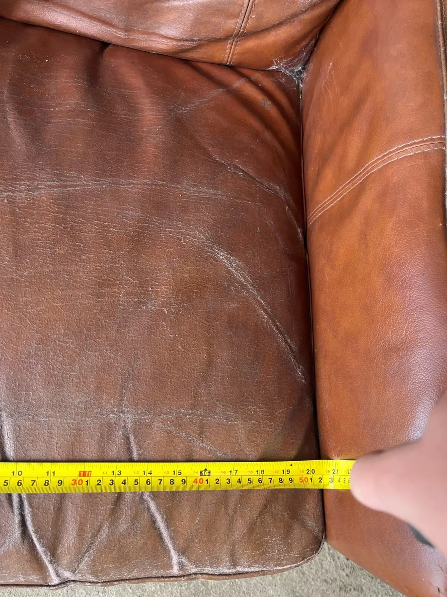 One seater sofa /chair leather - Image 4