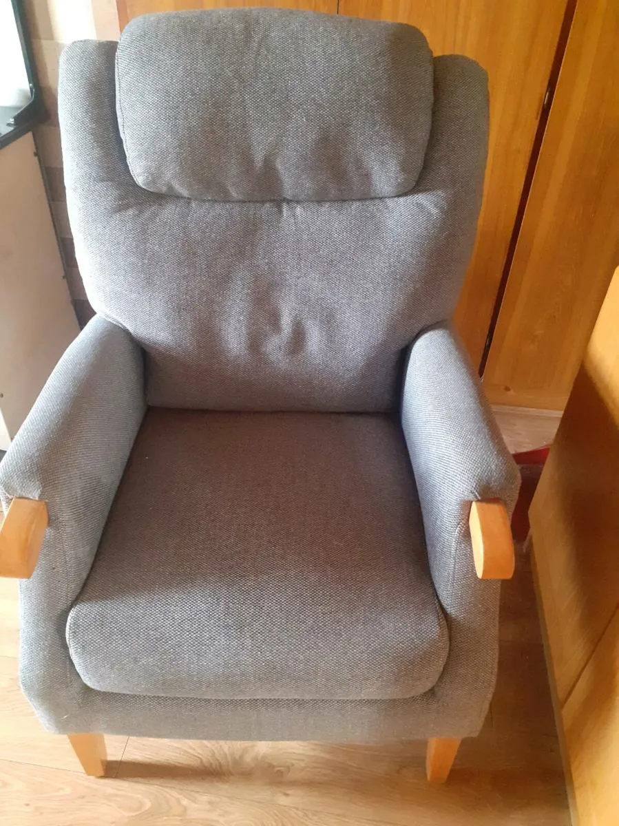 Arm chair - Image 2
